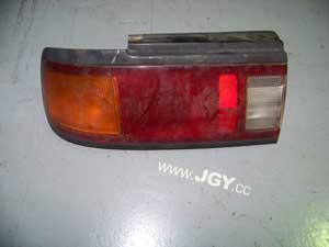 drivers side tail light